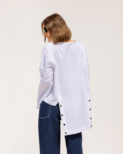 Loose Fitting  V-Cut  Top WHITE