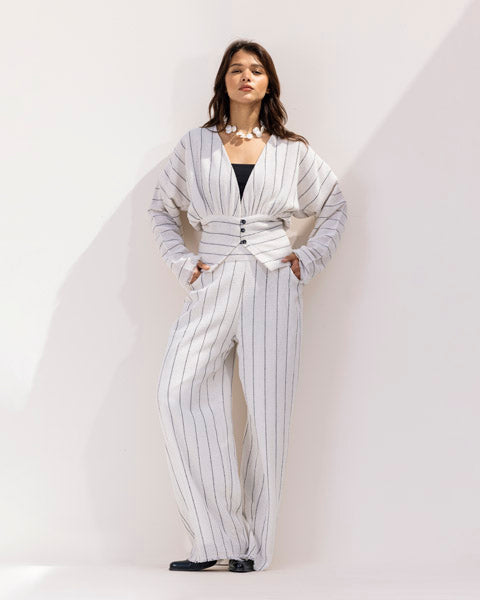 Statement Striped Top WHITEANDBLACK