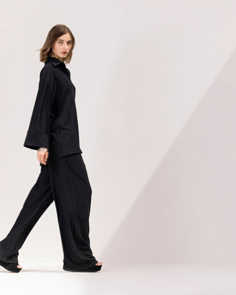 Luxe Layer  Ribbed Top BLACK