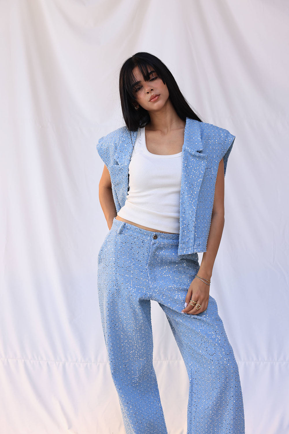 Wide-leg denim pants