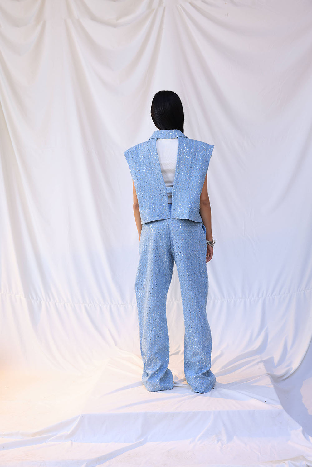 Wide-leg denim pants