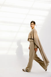 The drape top Beige