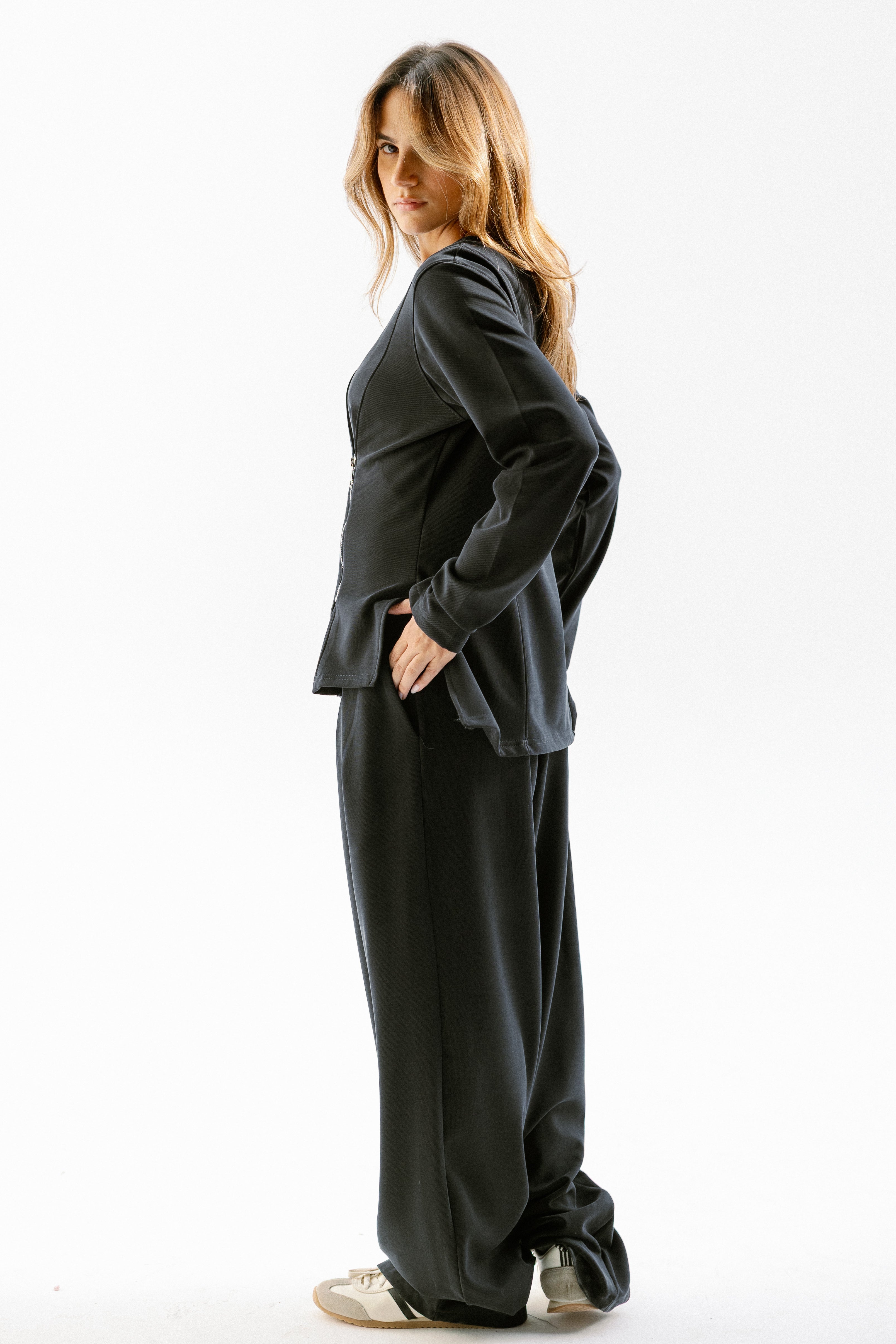 The sideline pants Black