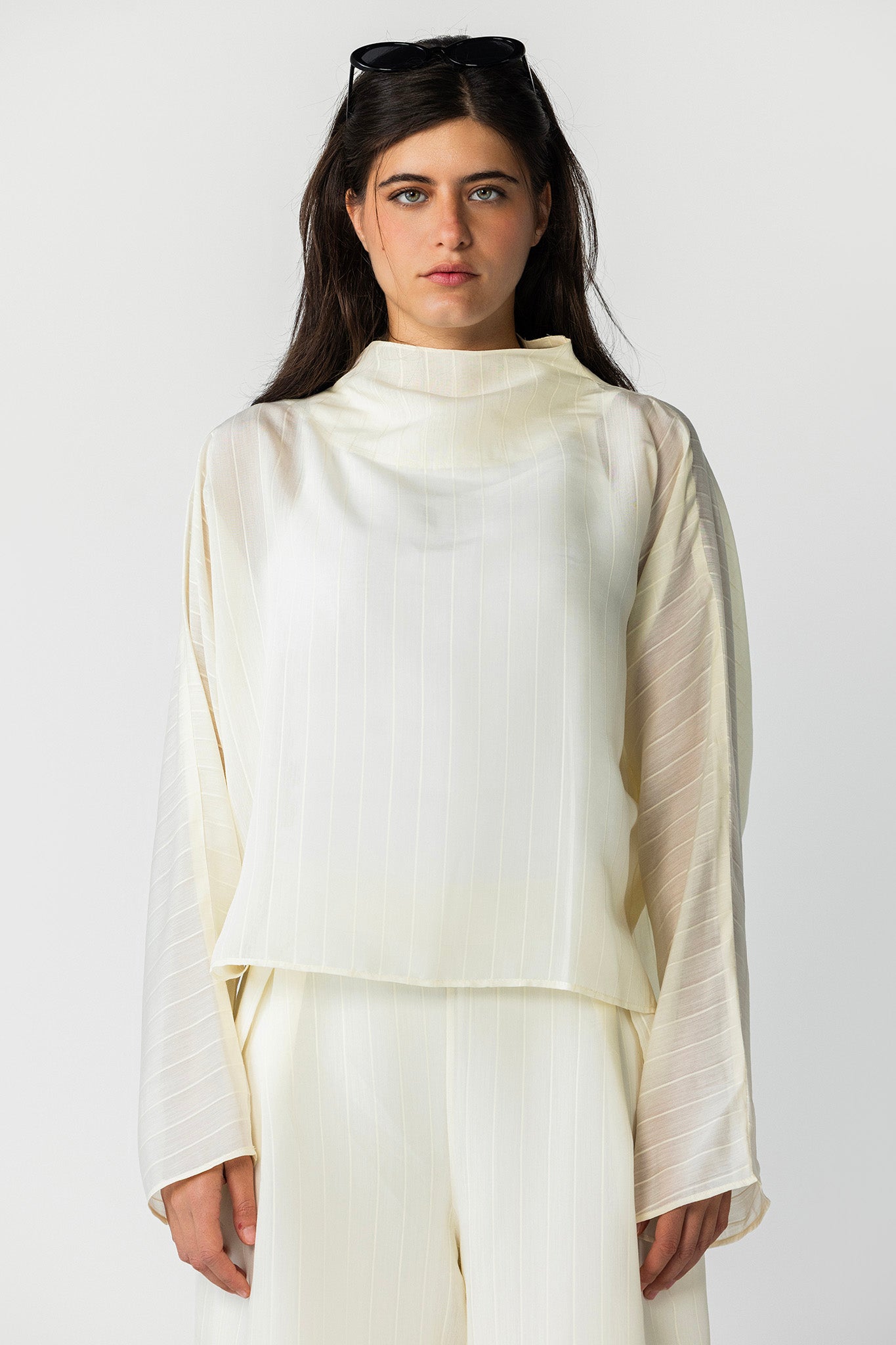 The Eclipse Drape Top off white