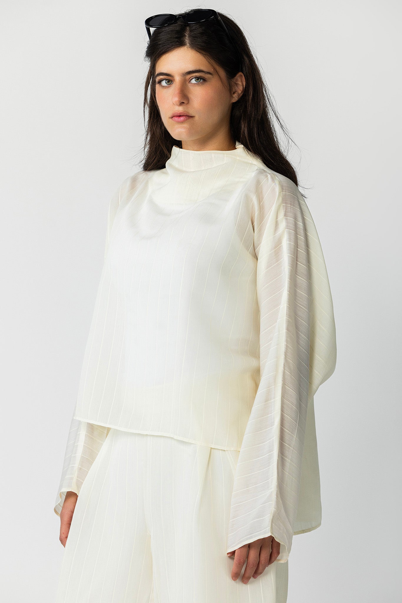 The Eclipse Drape Top off white
