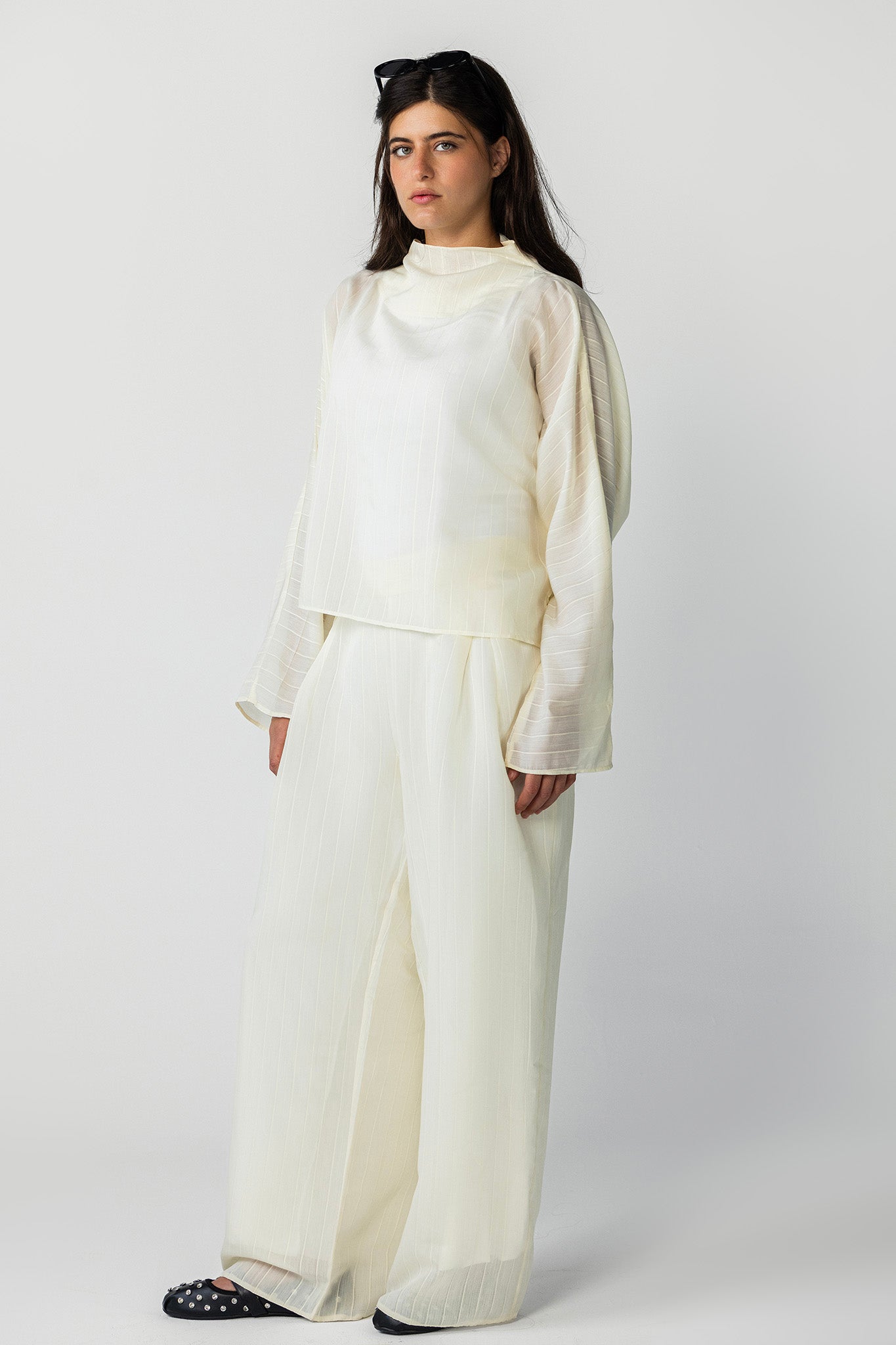 The Eclipse Drape Top off white