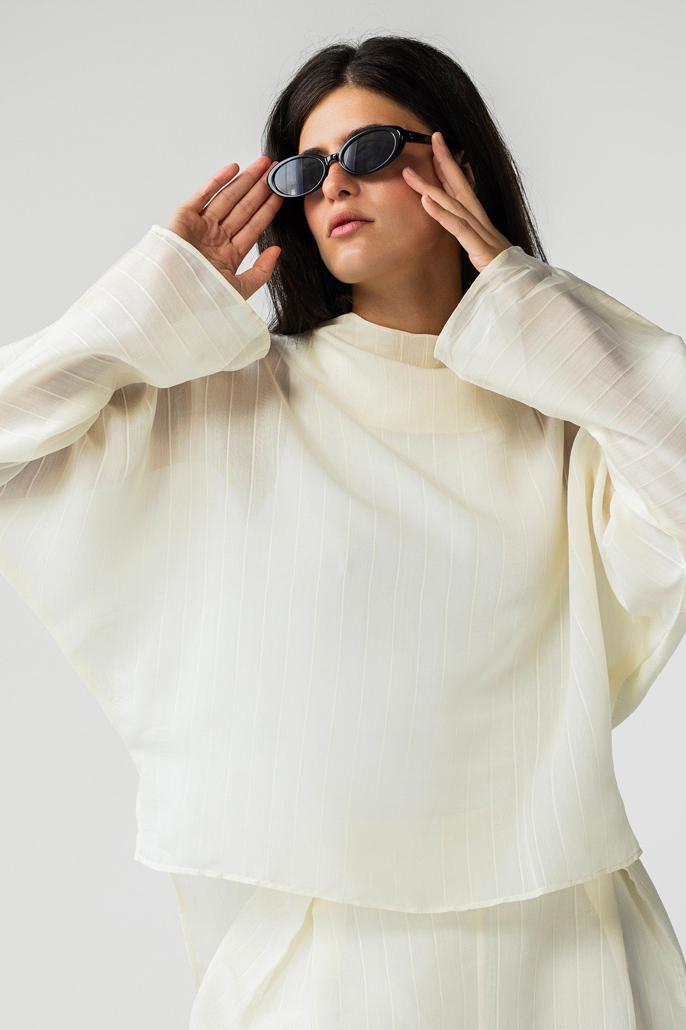 The Eclipse Drape Top off white