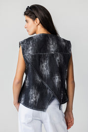 The Shadowed vest BLACK