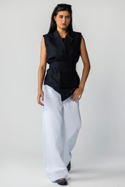 The Sand-mark Vest Black