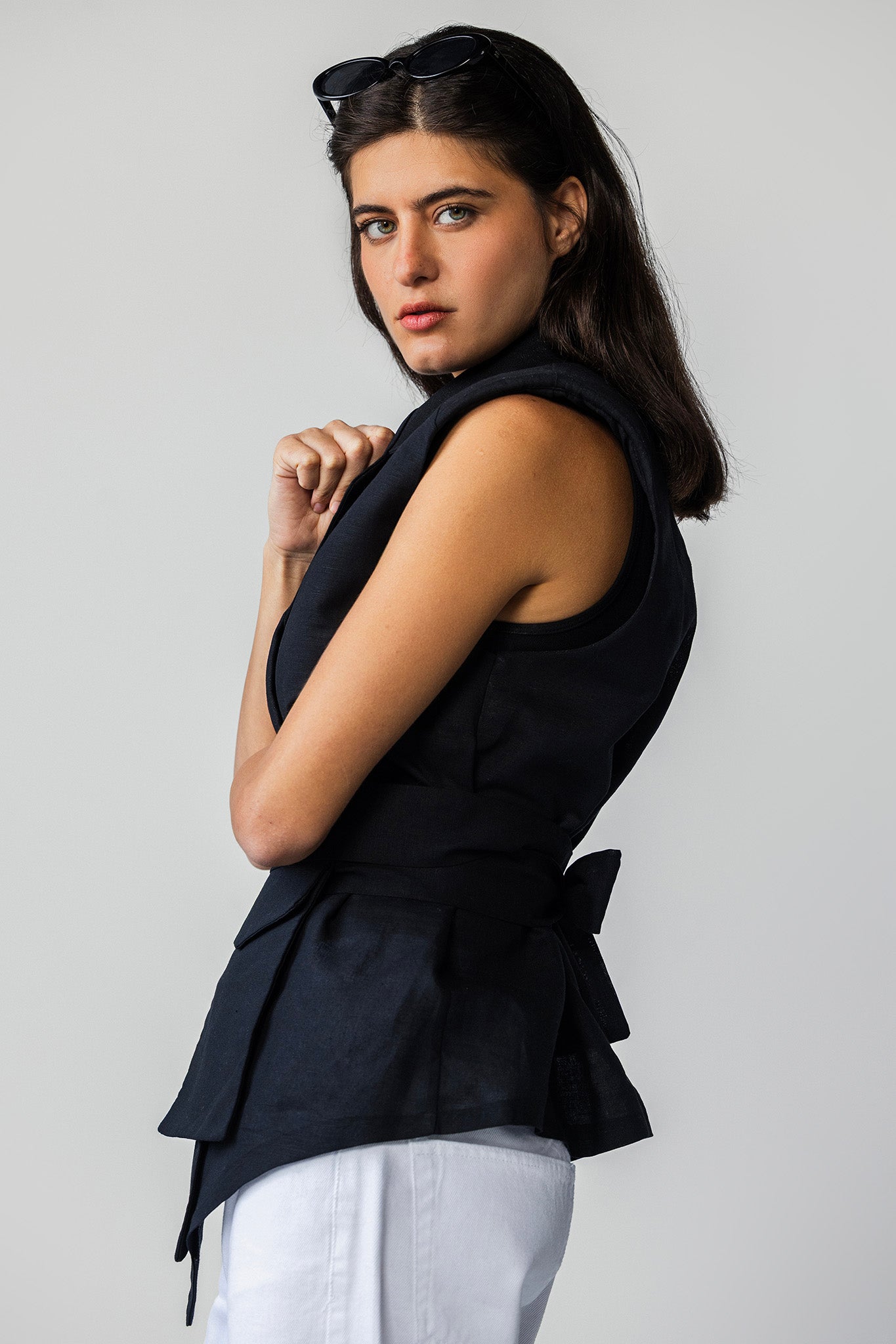 The Sand-mark Vest Black