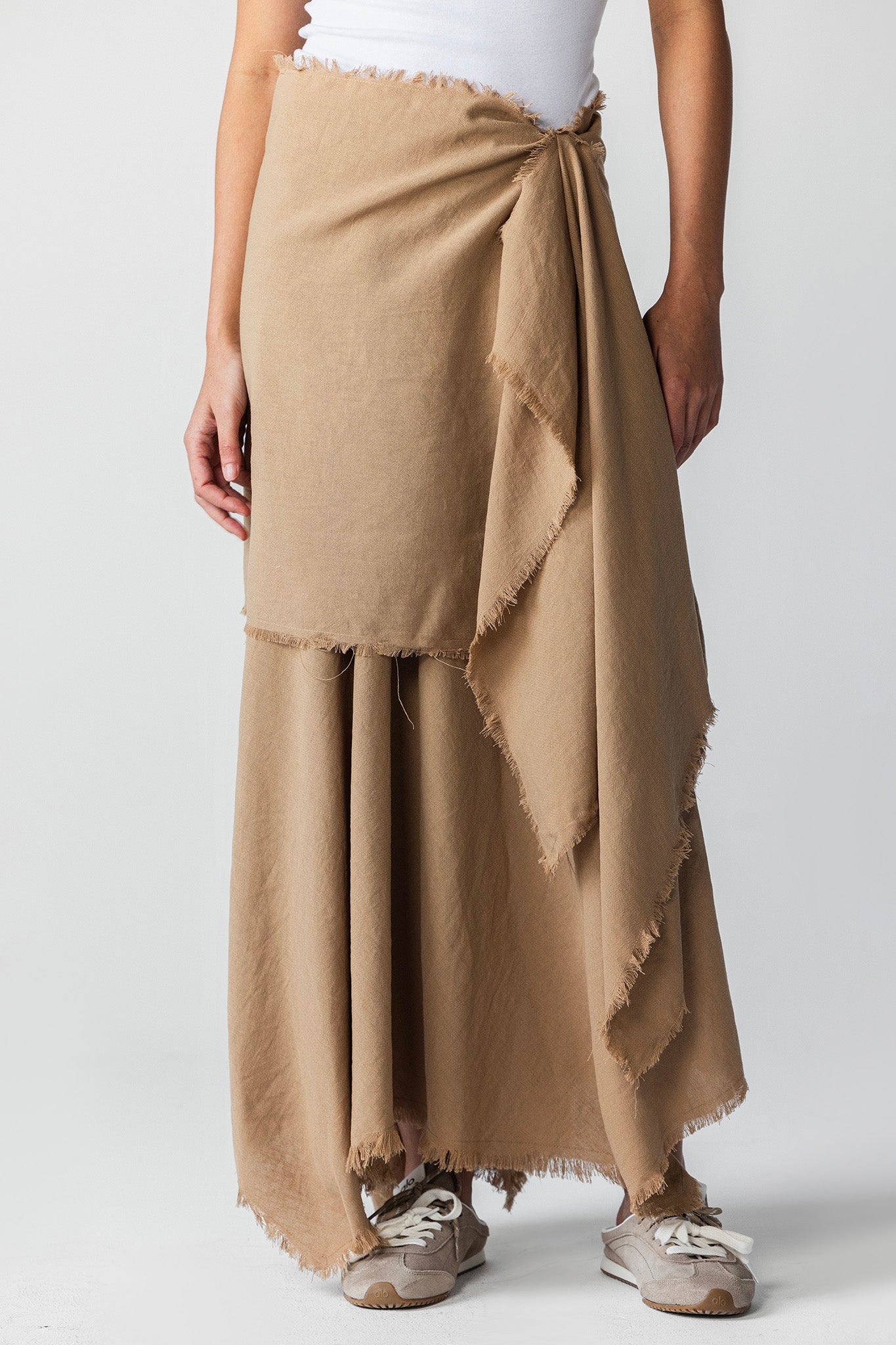 A Flowy skirt with different lengths cafe