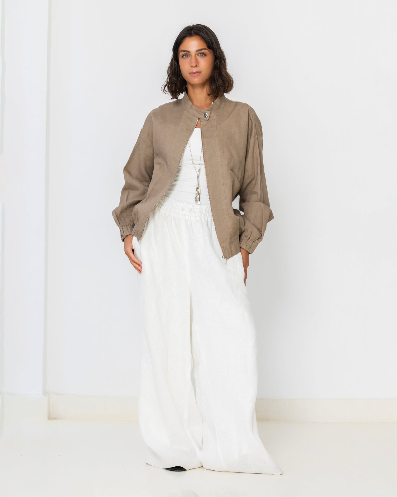 The linen bomber