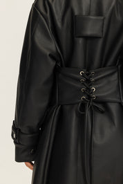The crossroad coat black