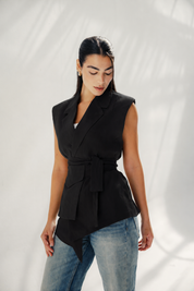 The Sand-mark Vest Black