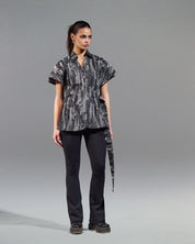 Black base with grey woven strokes S26-V22