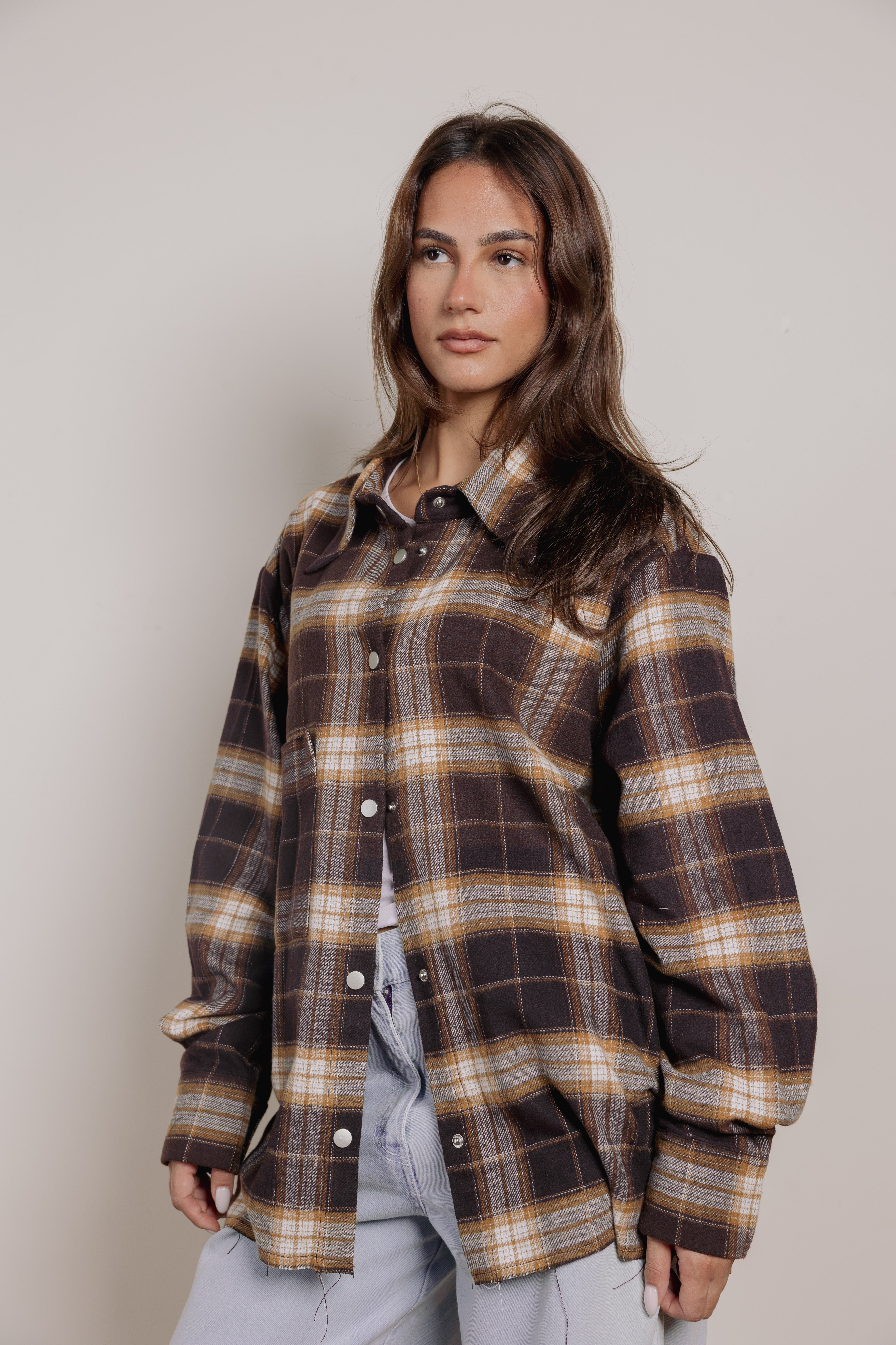 The grid line shirt Brown