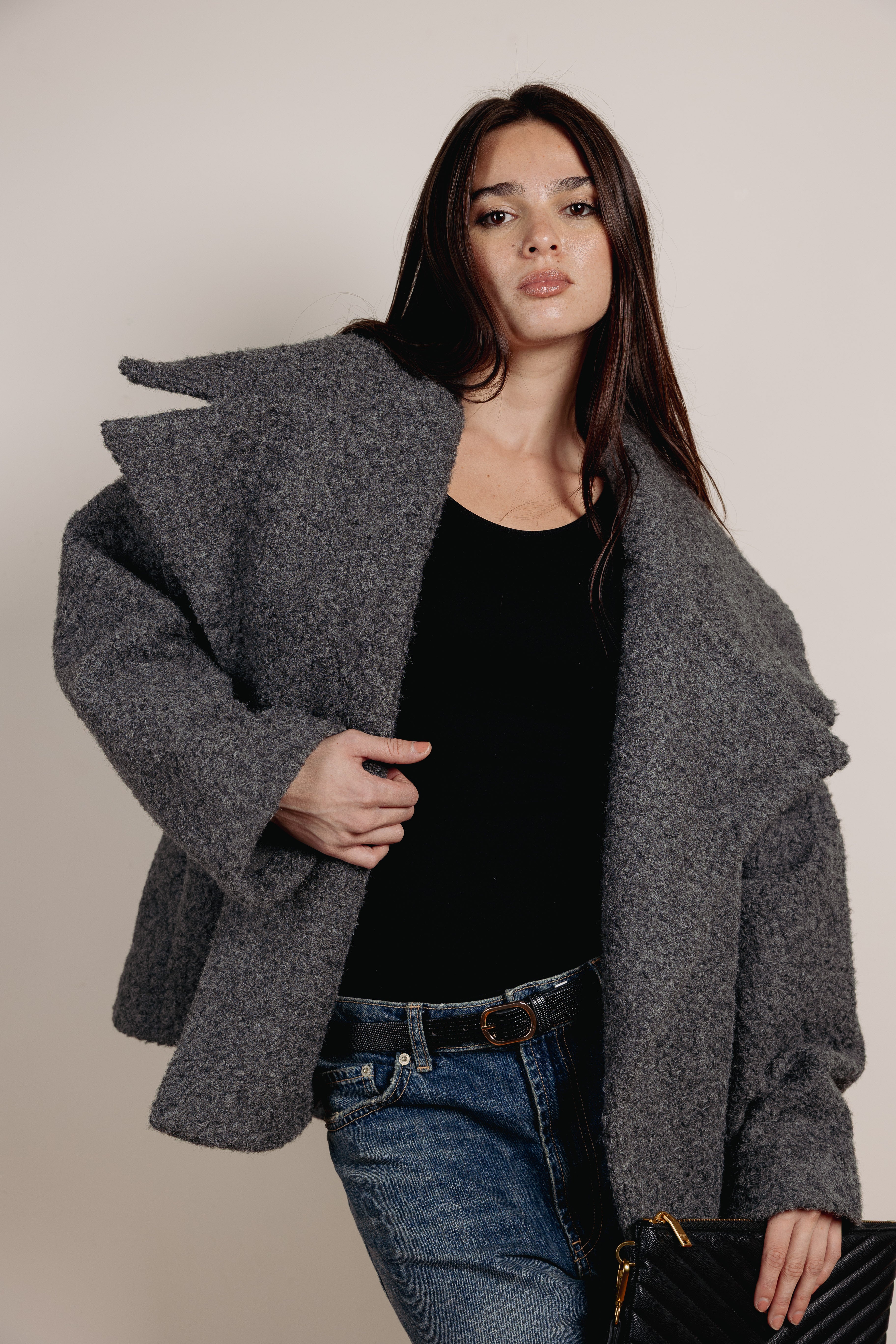 The aura jacket Dark Grey