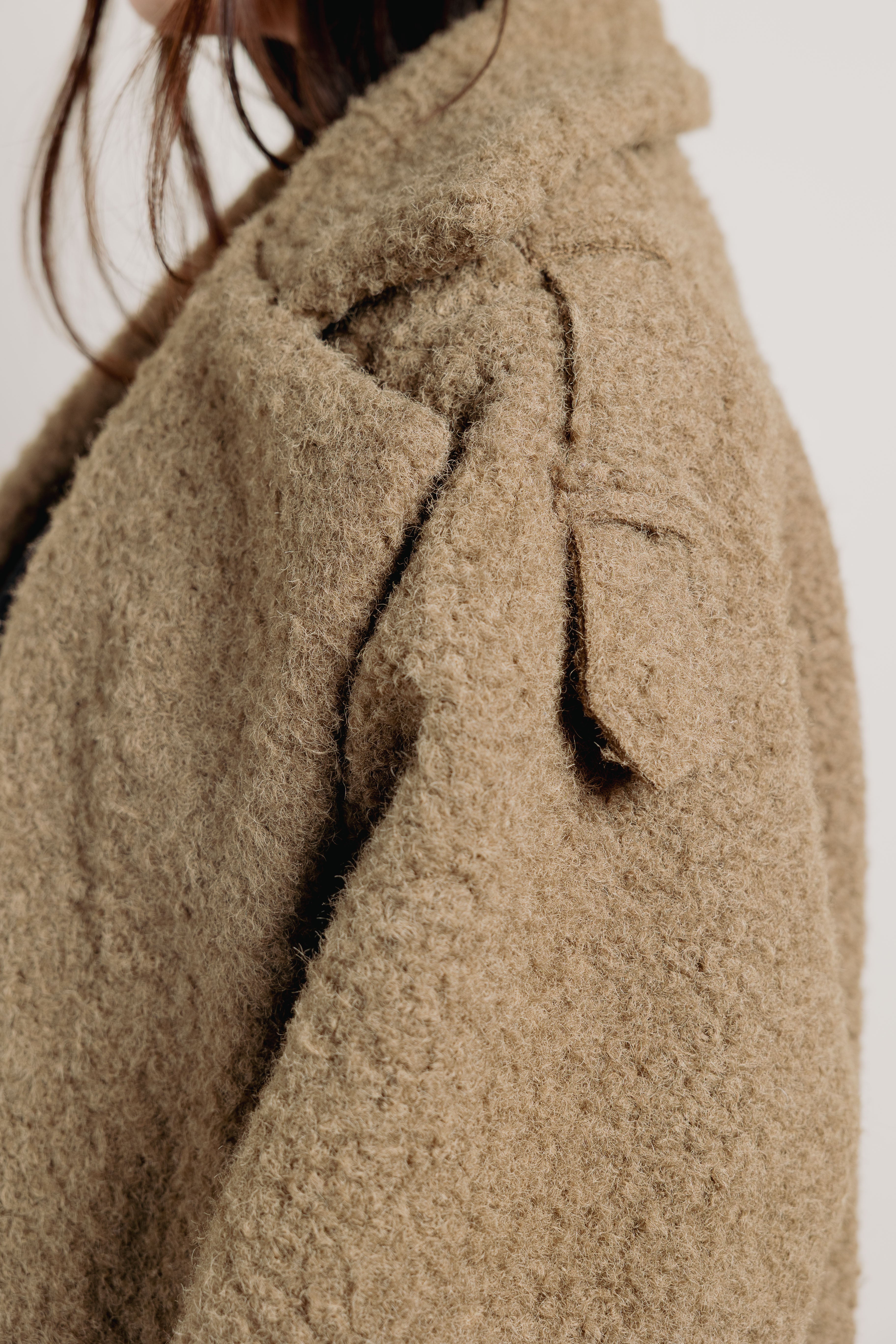 The frame coat Green