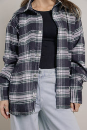 The grid line shirt  Black