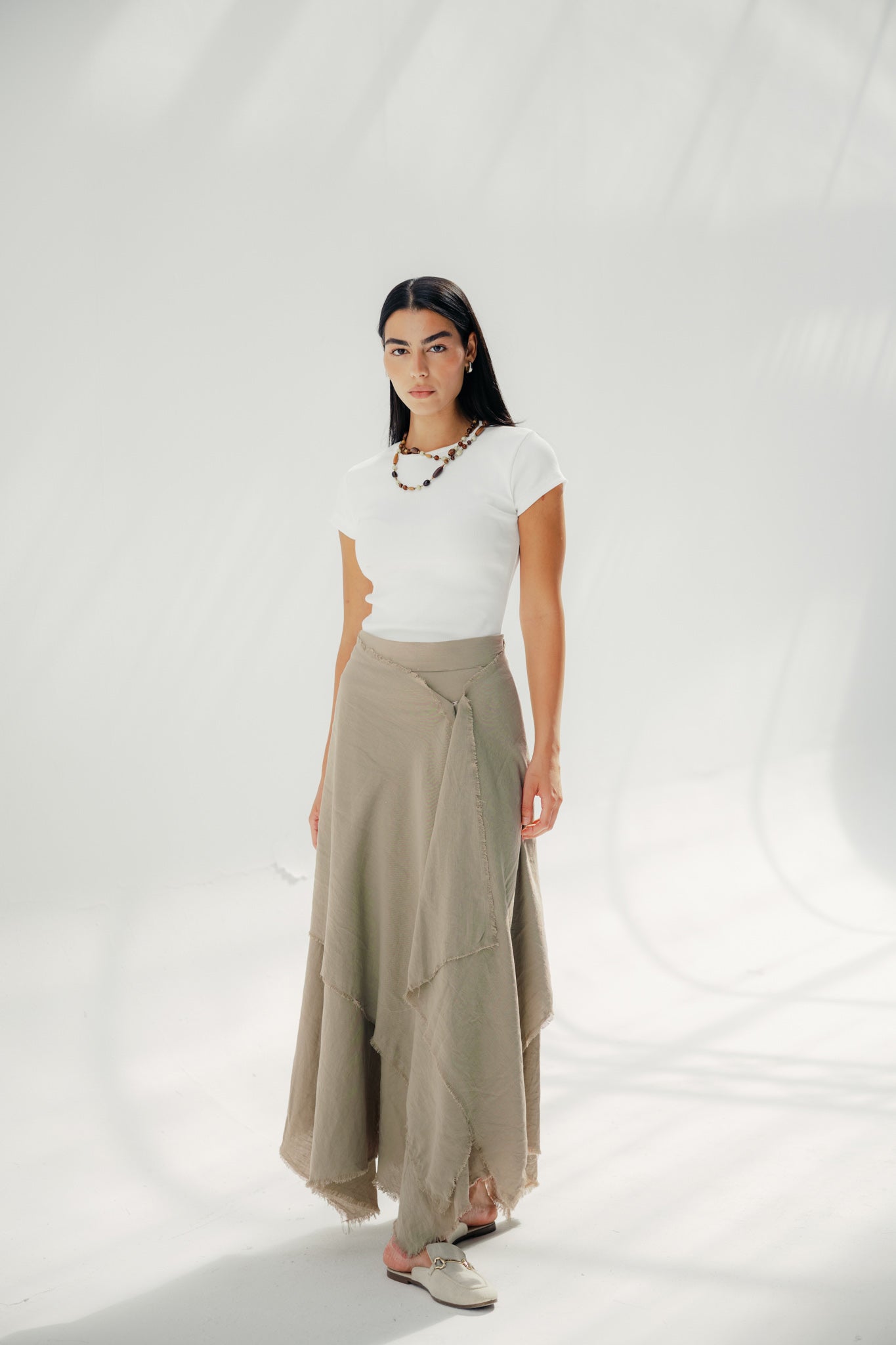 A Flowy skirt with different lengths cafe