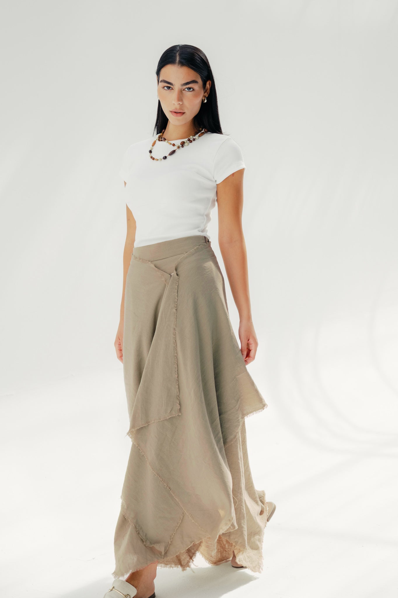 A Flowy skirt with different lengths cafe