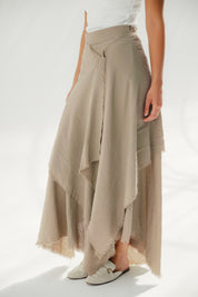 A Flowy skirt with different lengths cafe