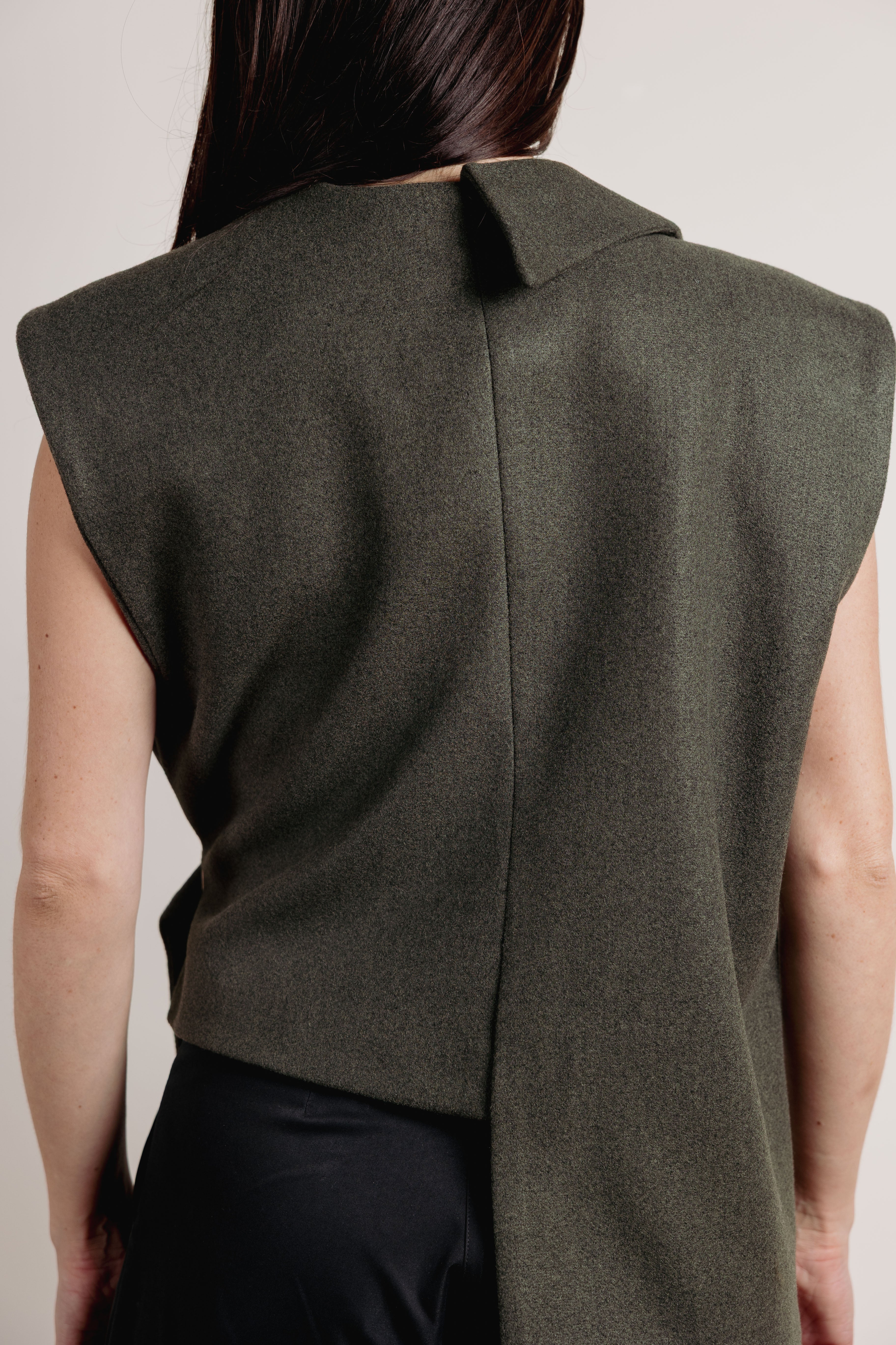 Asymmeteric Cut Blazer olive