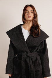 The cloud coat  Black