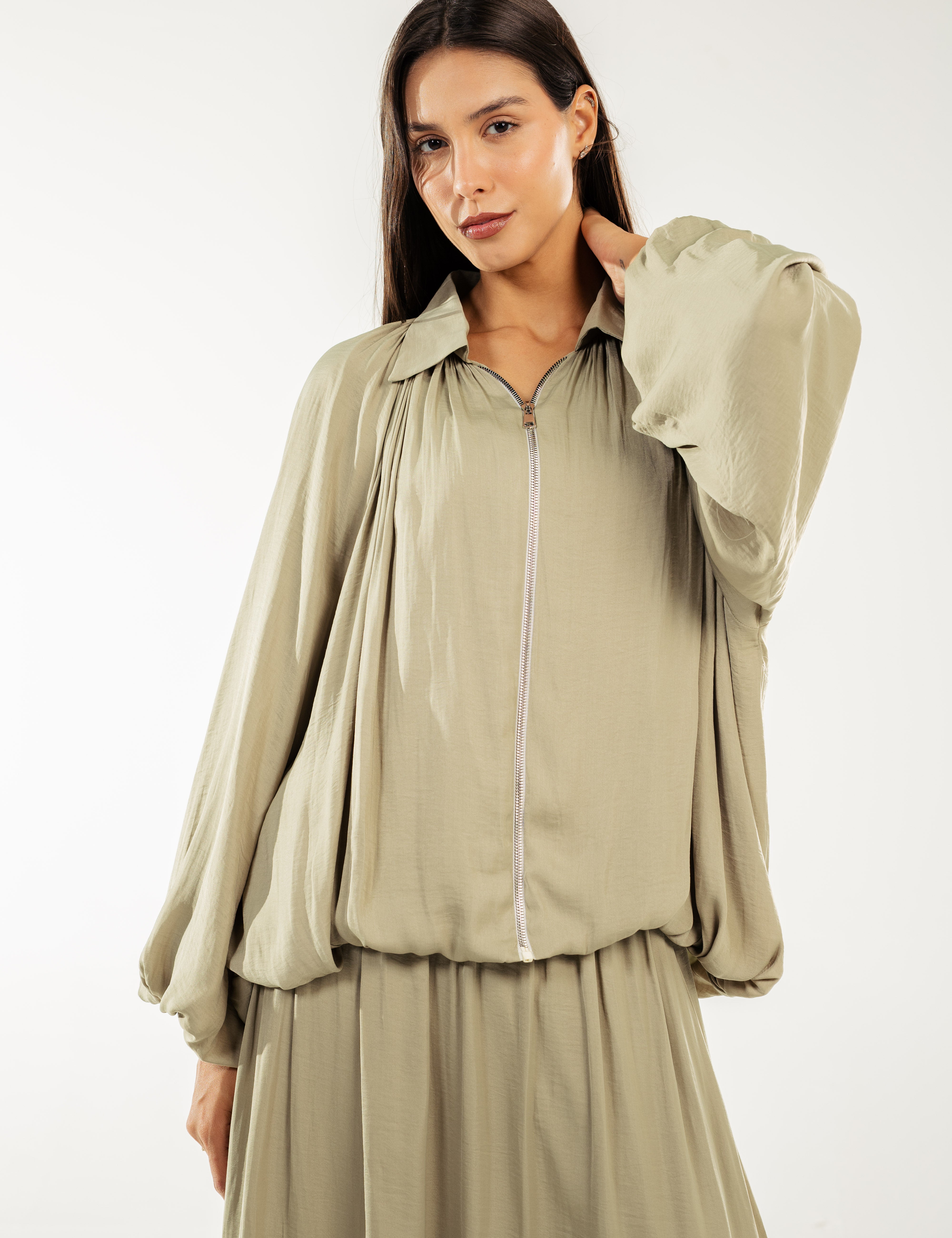 amira-123_a26b8b80-8848-403f-b8aa-a88183b4e934.jpg
