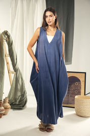 Maxi loose dress in Indigo blue