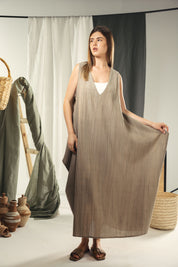 Maxi loose dress in Kaky