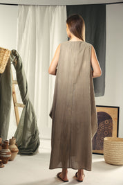 Maxi loose dress in Kaky