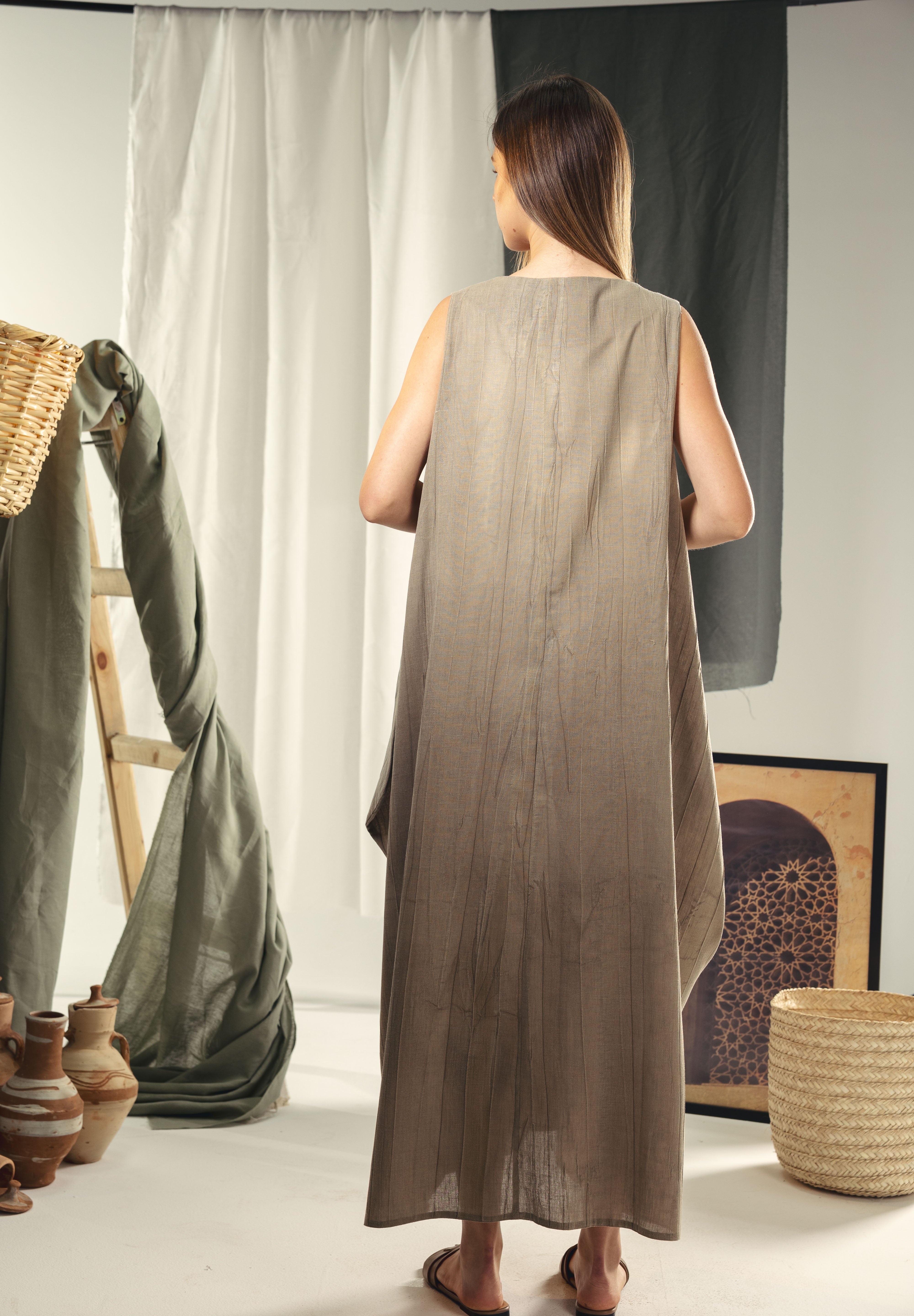Maxi loose dress in Kaky