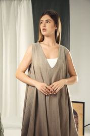 Maxi loose dress in Kaky