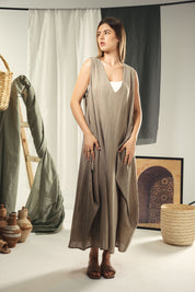 Maxi loose dress in Kaky