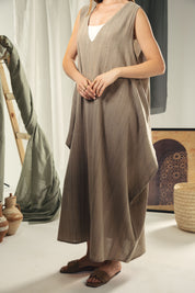 Maxi loose dress in Kaky