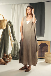 Maxi loose dress in Kaky
