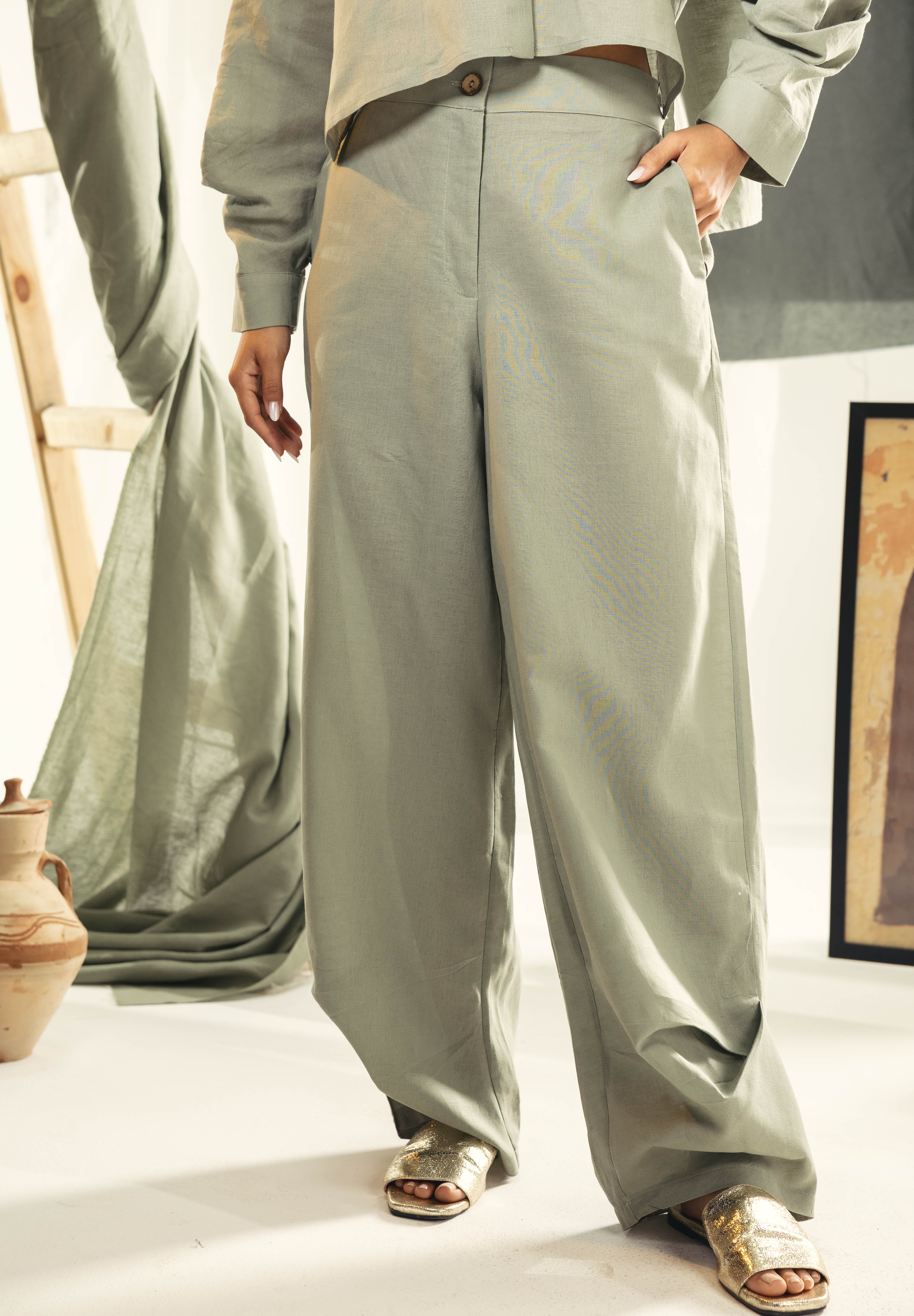 Balloon pants with a end detail mint green