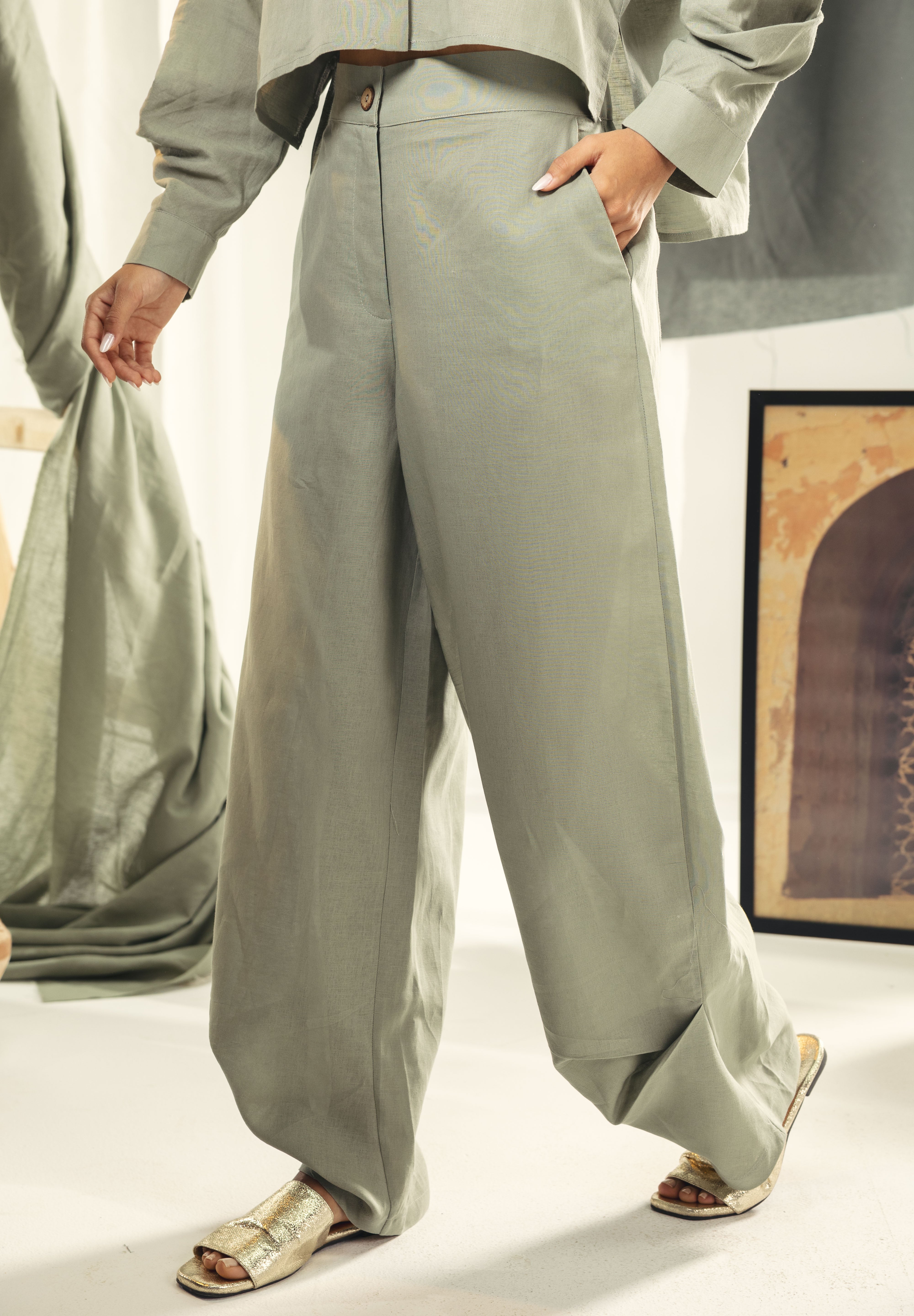 Balloon pants with a end detail mint green