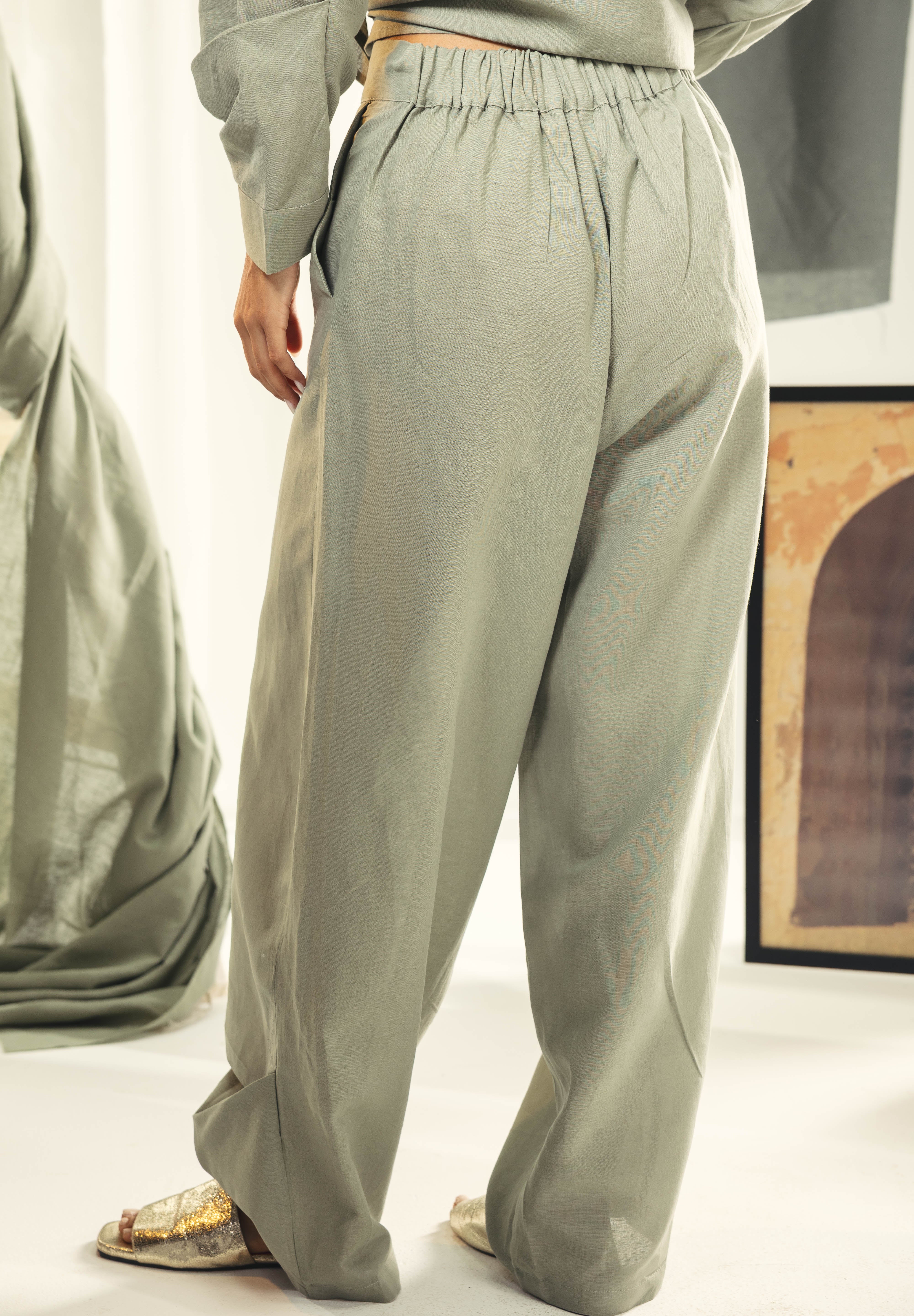 Balloon pants with a end detail mint green