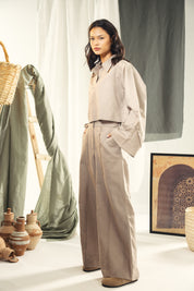 Cropped collared top with unfinshed sleeve details CAFE
