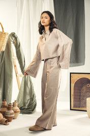 Cropped collared top with unfinshed sleeve details CAFE