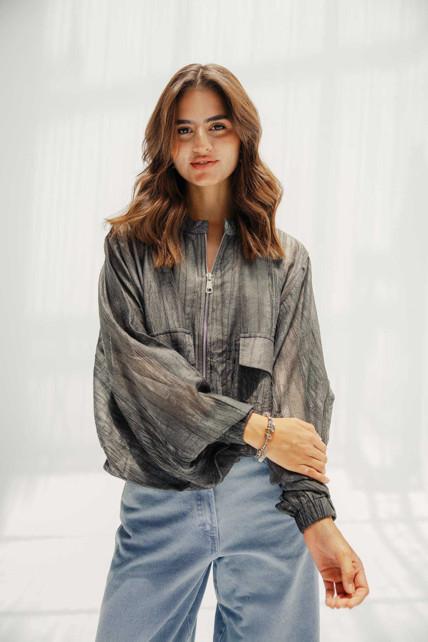The sheer breeze jacket black