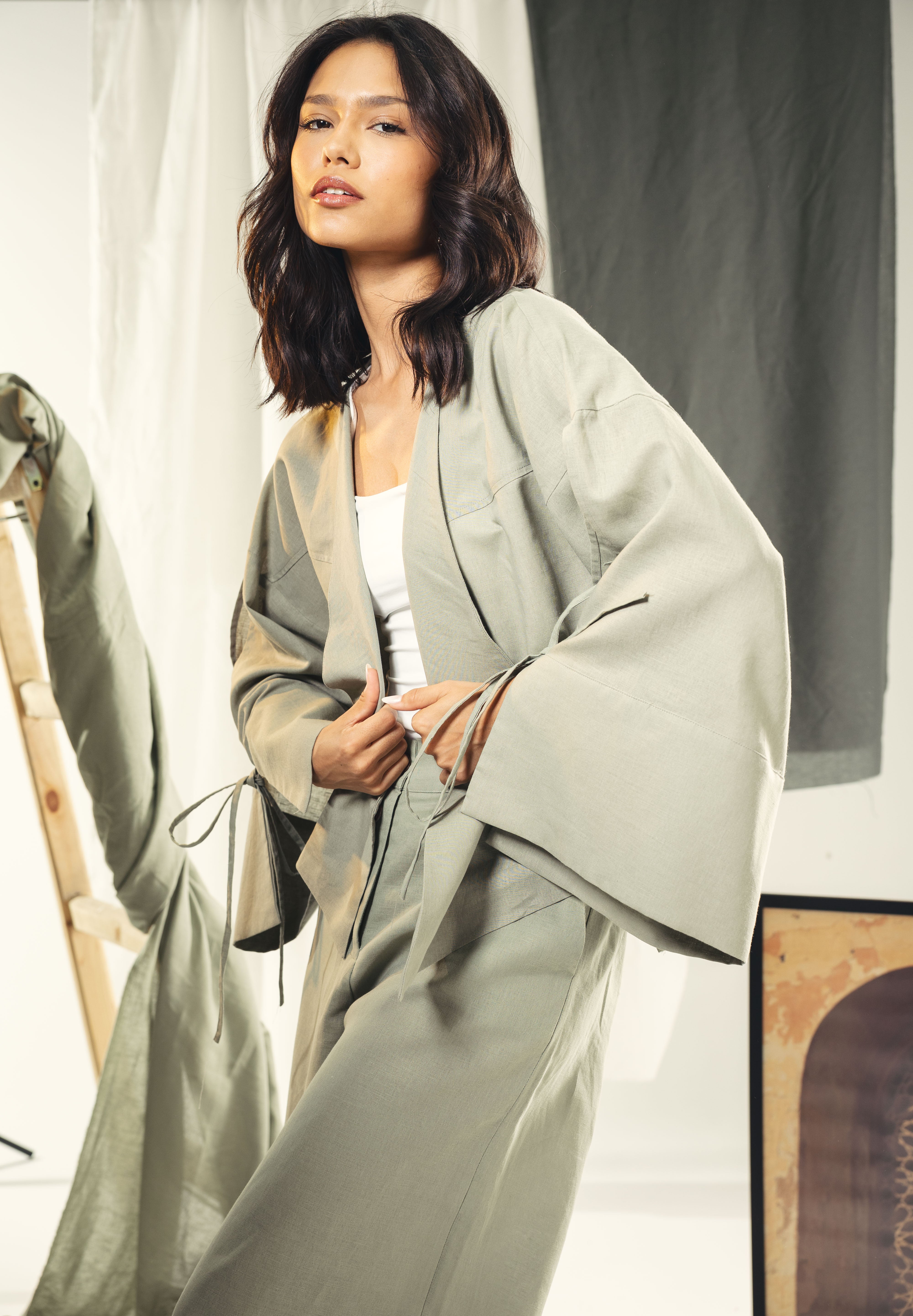 Short Boho cardigan with different lengths Olive