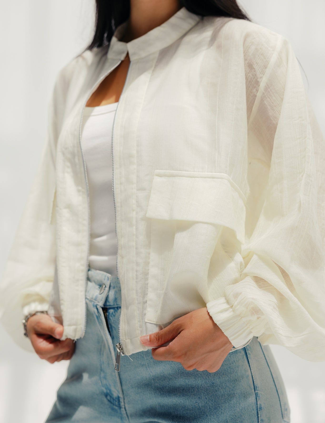 amira-297_06e7dd7f-cffe-445b-a32b-7bb730d3222a.jpg
