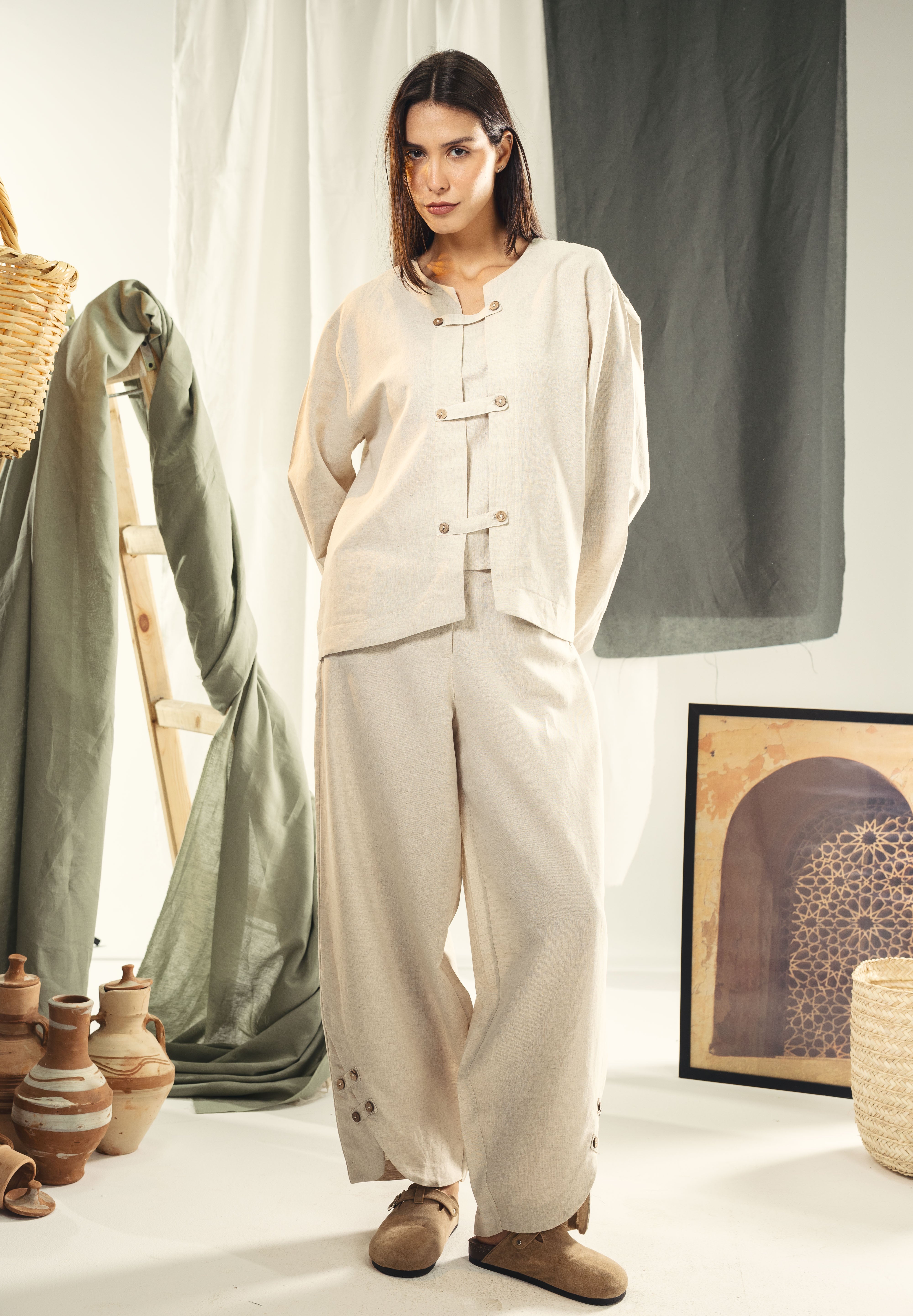 Palon pants with buttons details Beige