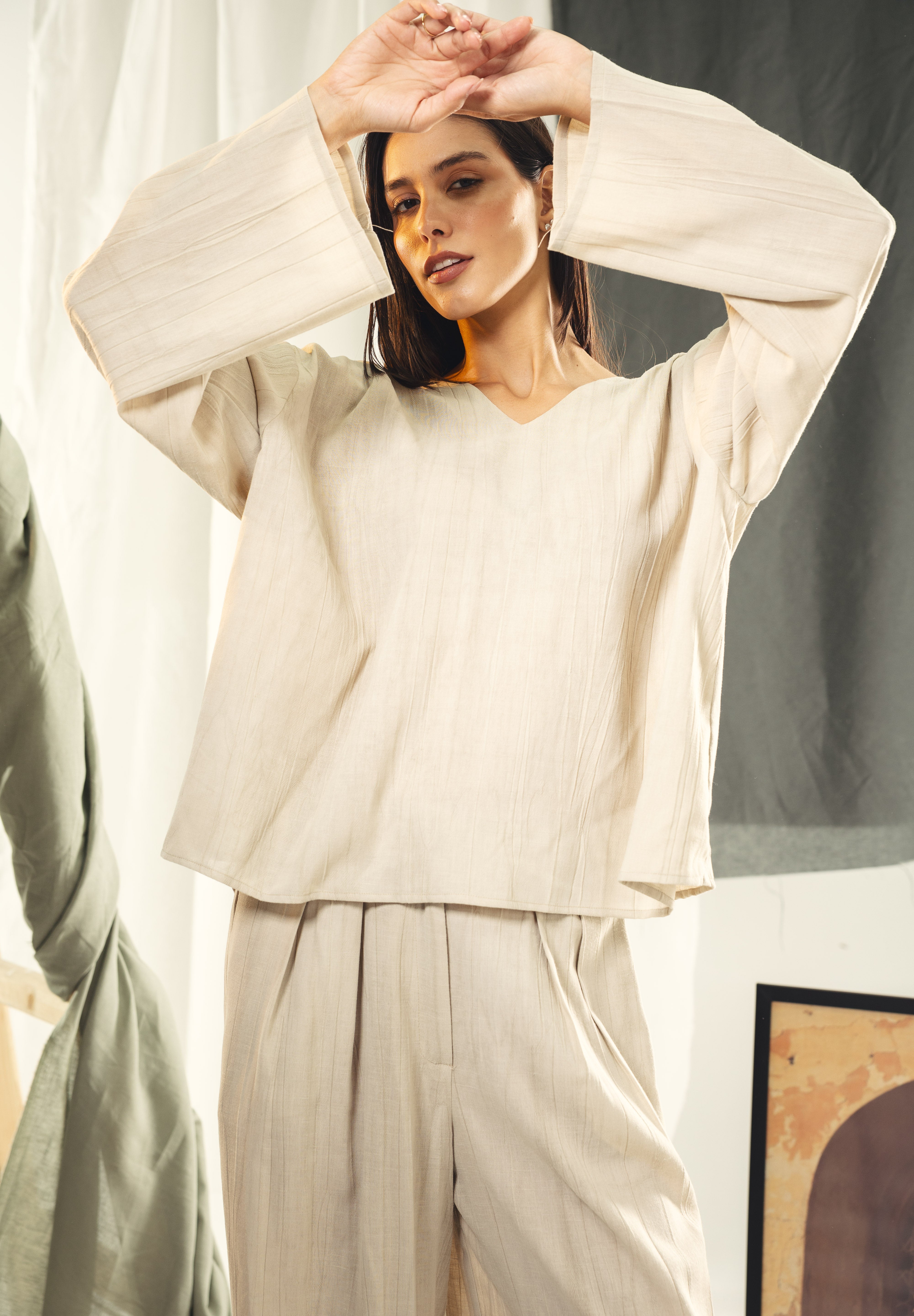 Washed linen loose blouse Beige
