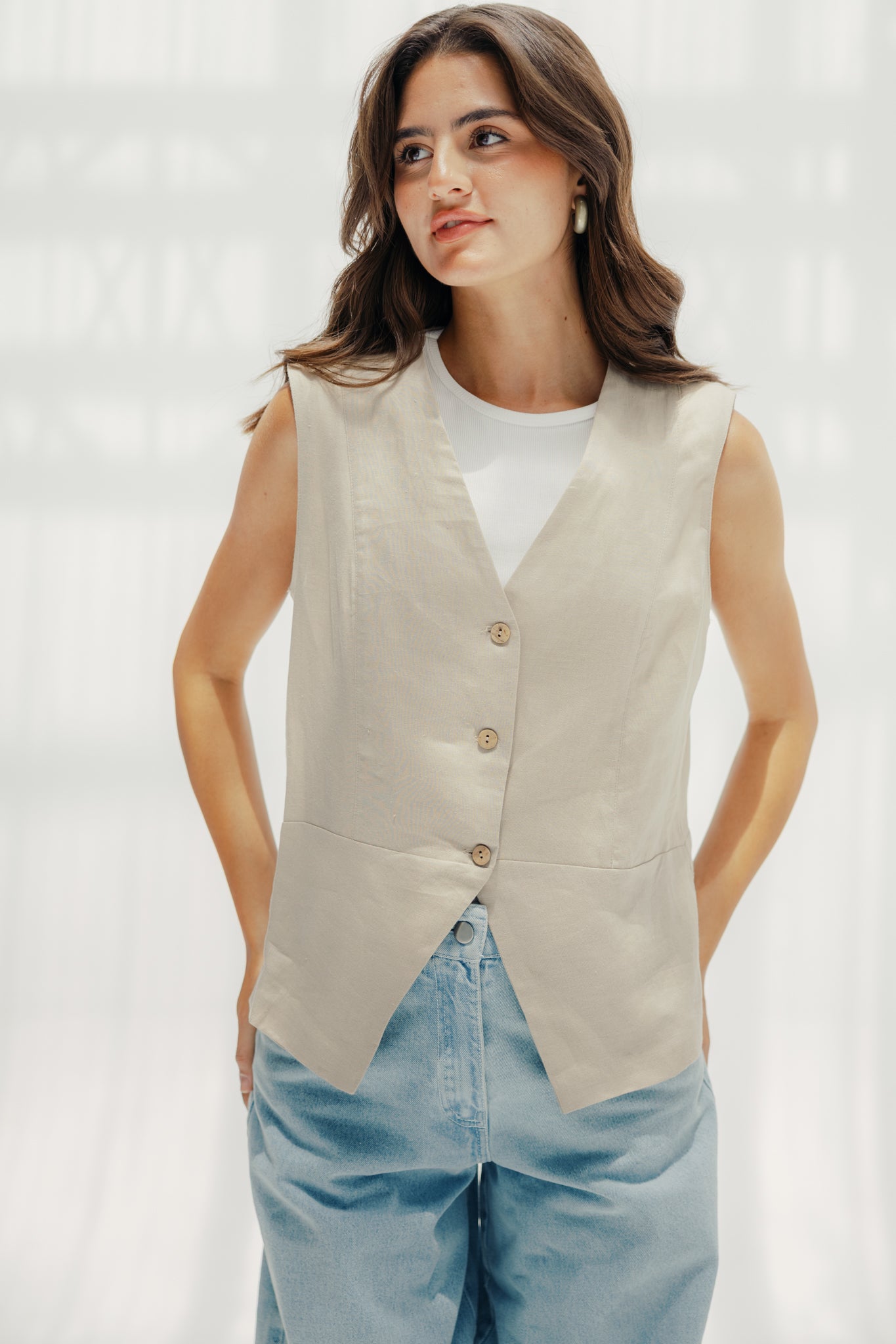 The Nova vest Beige