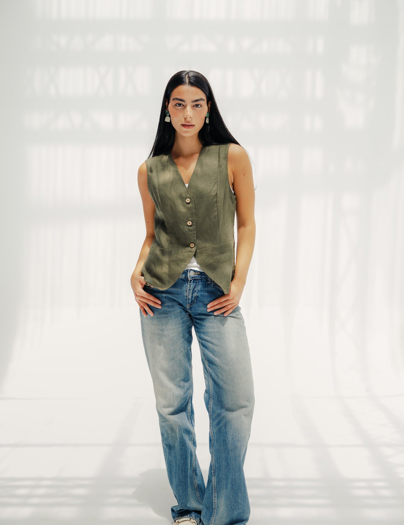 amira-367_a33e4c13-81d0-41b5-a45c-4c522bc301d7.jpg