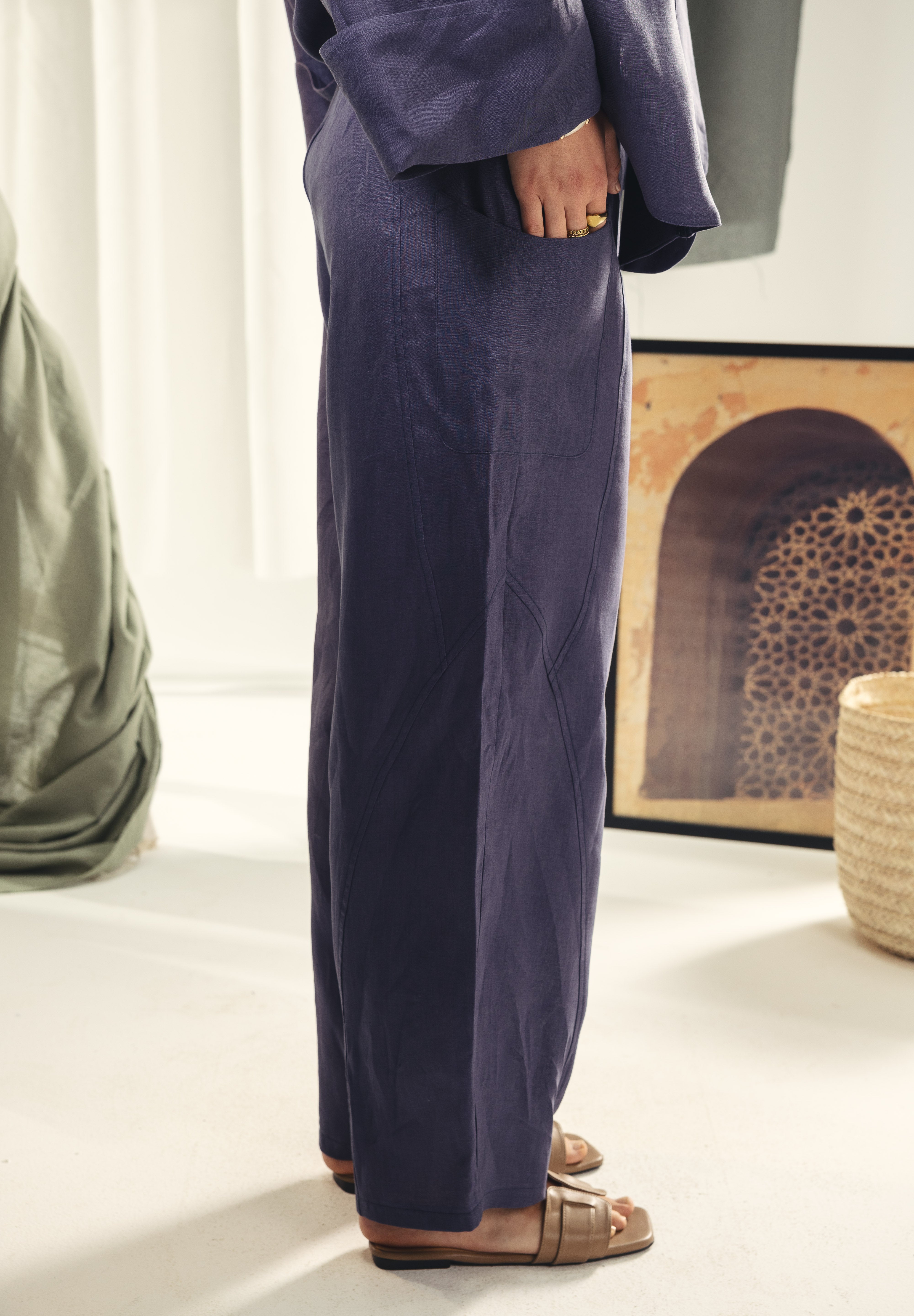 Aslightly Balloon pants with cuts and seams  Indigo blue
